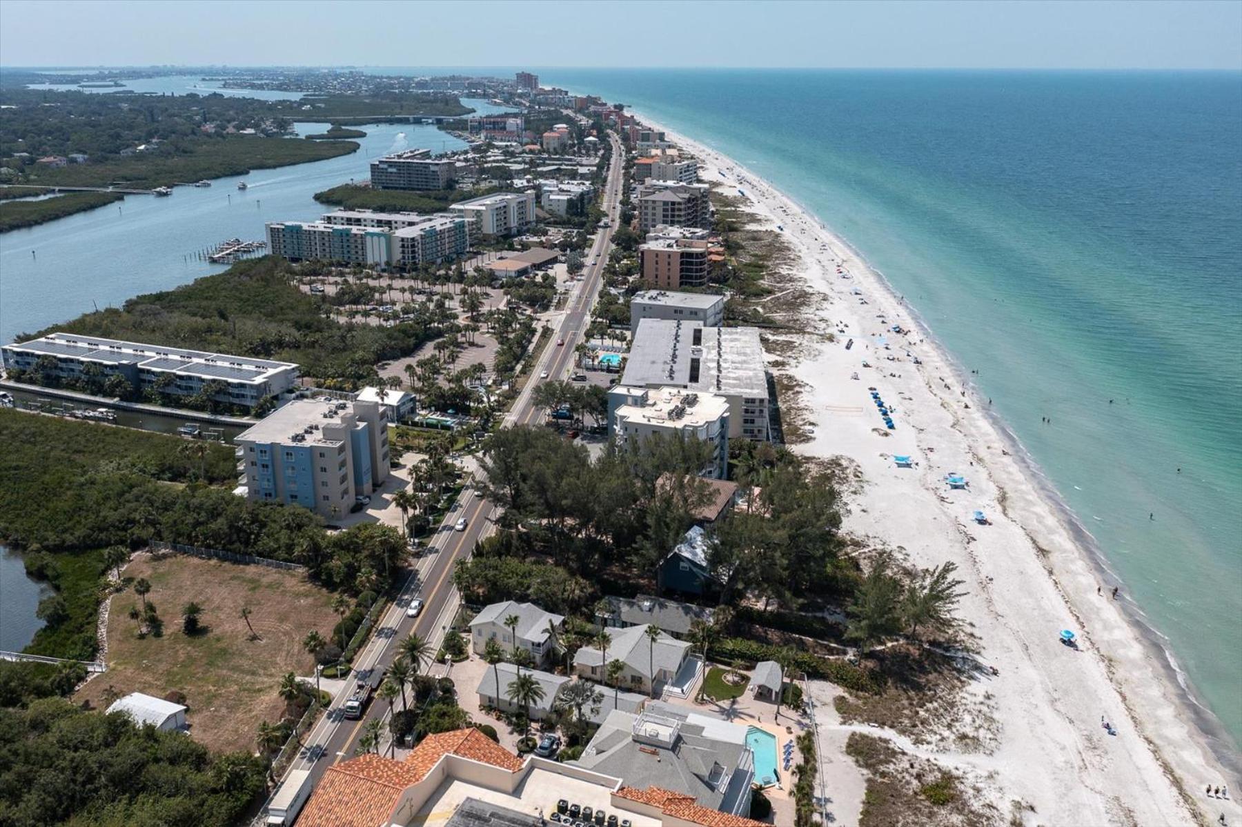 Indian Shores Waterway View, Walk To Beach, Pool Hot Tub, Dock 클리어워터 비치 외부 사진