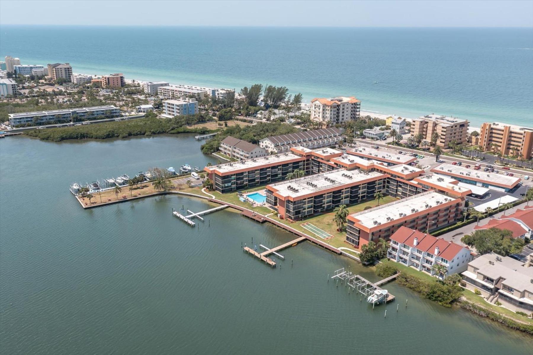 Indian Shores Waterway View, Walk To Beach, Pool Hot Tub, Dock 클리어워터 비치 외부 사진